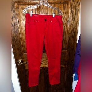 red statement toothpick jeans❤️